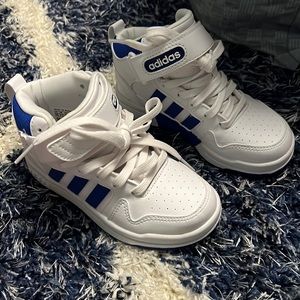 Adidas little kid size 11 sneaker worn only a few times